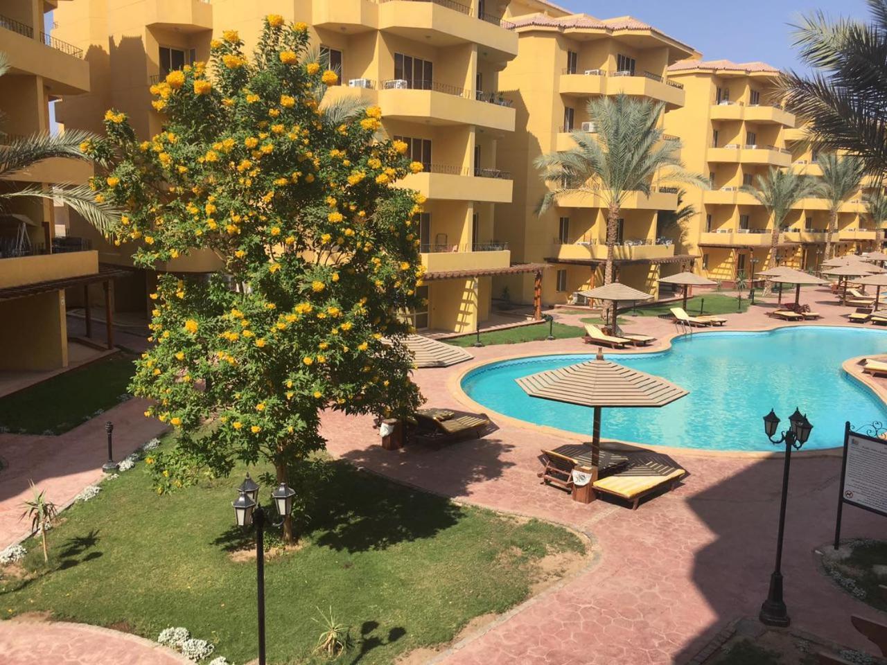 Pool View Apartment At British Resort - Unit 02 Hurghada Extérieur photo
